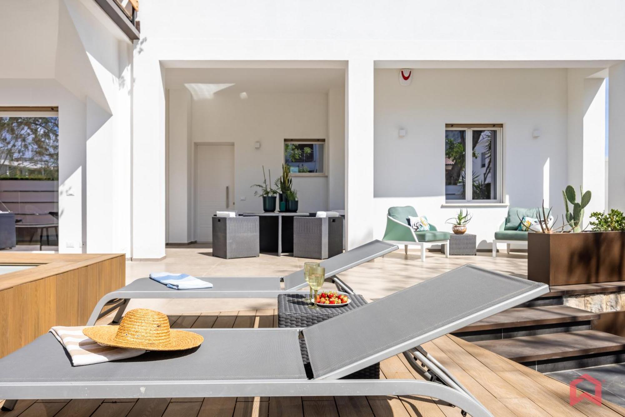 Appartamento In Villa Con Piscina Privata ปาแลร์โม ภายนอก รูปภาพ